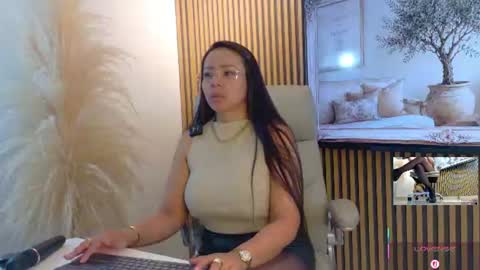 Snapshot of lulu_072 chatting on July 2026 12:32:02 AM lulu online show from July 2026 12:32:02 AM