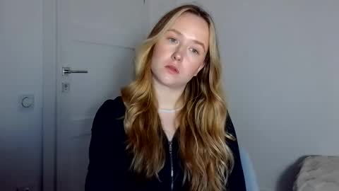 Lulu Baby18 online show from April 2026 07:32:01 PM