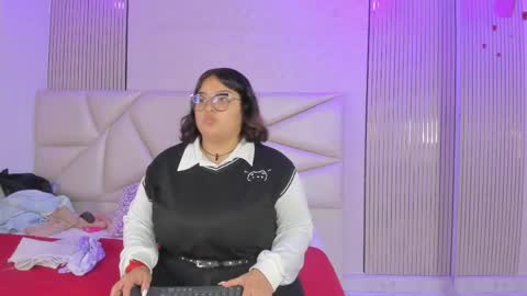 Snapshot of lulu_kawai chatting on June 2026 07:03:02 PM lulu online show from June 2026 07:03:02 PM
