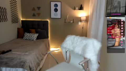 Snapshot of lulu_lopez chatting on March 2025 08:52:02 PM Lau  online show from March 2025 08:52:02 PM