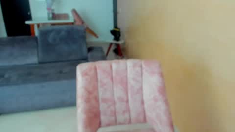 Snapshot of lulu_lopez chatting on September 2025 05:23:02 PM Lau  online show from September 2025 05:23:02 PM