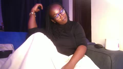 lulu_sparks1 online show from December 2025 06:55:02 AM