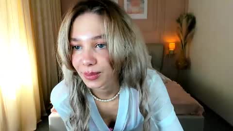 Alise online show from May 2026 01:52:01 PM