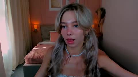 Alise online show from May 2026 01:05:02 PM