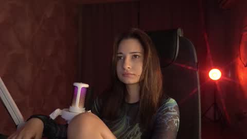 Amelia online show from October 2025 12:32:01 AM