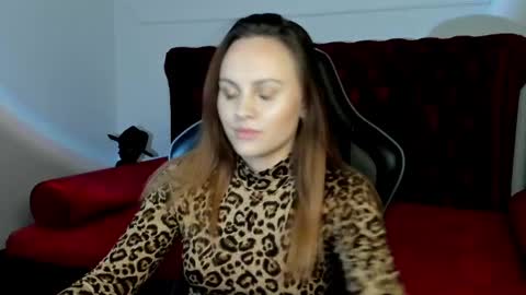 Snapshot of lumerisoren chatting on May 2026 05:04:01 AM lumerisoren online show from May 2026 05:04:01 AM