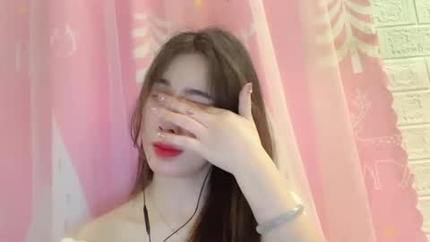 Luna online show from April 2026 03:18:02 PM