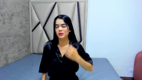 Luna online show from April 2026 12:11:02 PM