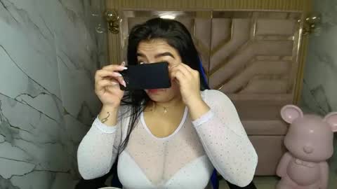 Luna online show from May 2026 07:44:02 PM