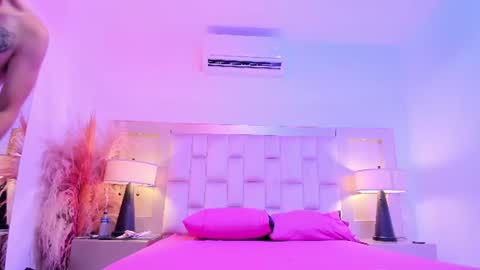 luna_and_axell online show from June 2026 11:25:01 AM
