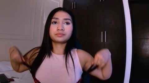 luna and banji online show from November 2025 01:04:02 PM