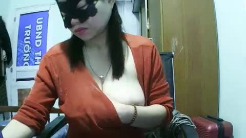 Snapshot of luna_beauty25 chatting on March 2026 09:52:02 PM luna_beauty25 online show from March 2026 09:52:02 PM