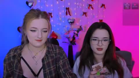 luna_berryy online show from April 2026 07:07:02 PM