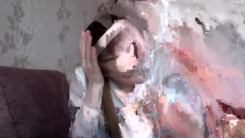 Snapshot of luna_bliiss chatting on June 2026 10:30:01 AM Eva online show from June 2026 10:30:01 AM
