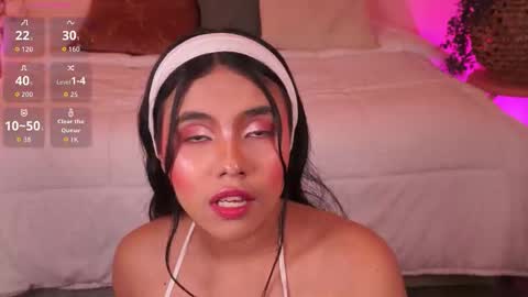 Lunita online show from March 2026 07:41:02 PM