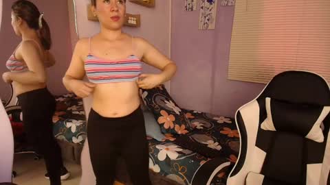 luna_desiree online show from April 2026 07:48:01 PM