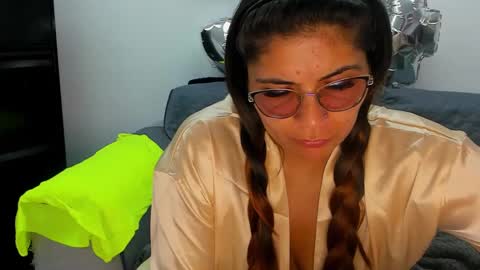 luna  online show from January 2025 09:18:01 PM