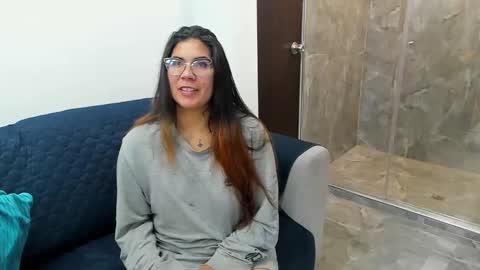 luna  online show from February 2025 02:26:02 PM