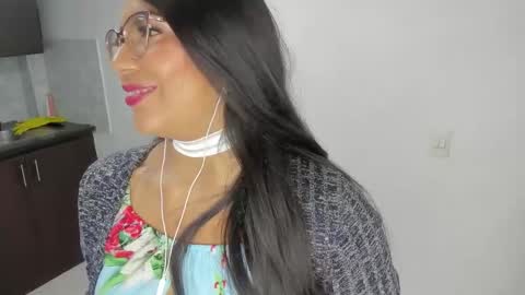 luna  online show from March 2026 11:04:02 AM