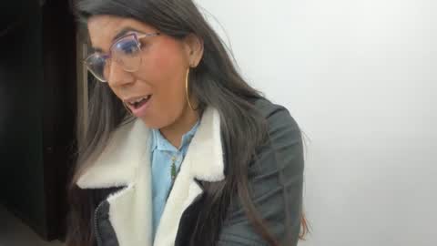 luna  online show from June 2026 11:31:01 AM