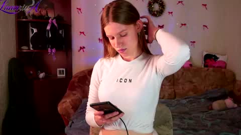 luna_evan online show from May 2026 07:16:02 AM