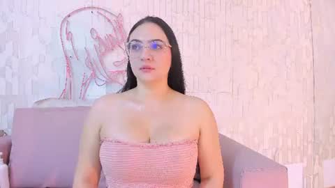 Snapshot of luna_ferrer1 chatting on June 2026 11:41:02 AM luna_ferrer1 online show from June 2026 11:41:02 AM