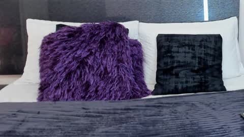 Snapshot of luna_fioree chatting on December 2024 08:16:01 PM  Luna Fioree  online show from December 2024 08:16:01 PM