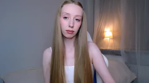 Luna online show from June 2026 10:14:02 PM