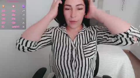 Snapshot of luna_lgomez chatting on October 2025 12:14:01 PM luna online show from October 2025 12:14:01 PM