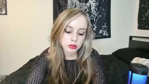 Snapshot of luna_lovelyy chatting on September 2025 12:46:02 AM Luna online show from September 2025 12:46:02 AM