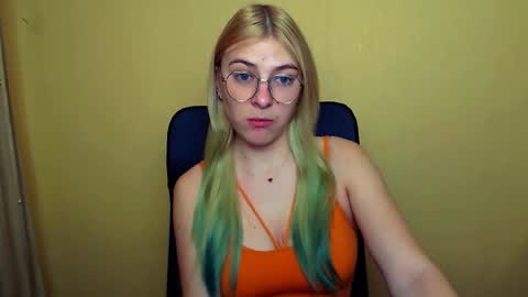 Snapshot of luna_lush_ chatting on January 2025 11:25:01 AM Luna online show from January 2025 11:25:01 AM