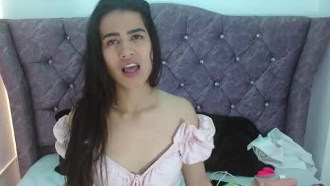 luna_starr69 online show from September 2025 01:54:02 PM