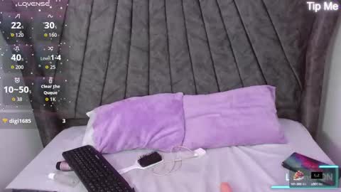 luna_starr69 online show from September 2025 08:20:01 PM