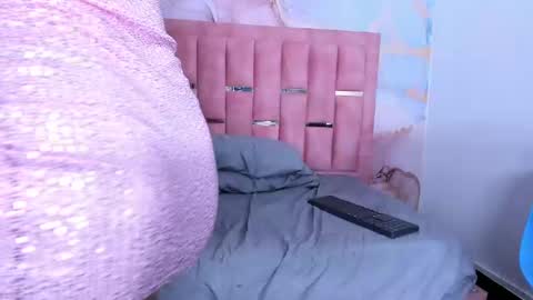 Luna  online show from January 2025 06:25:01 PM