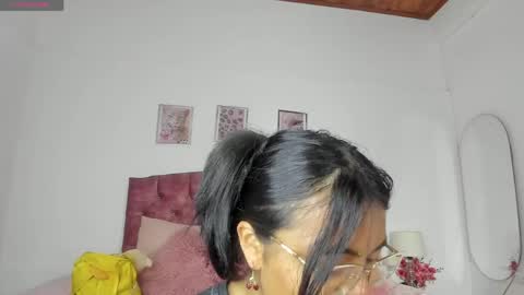 luna_velveth1 online show from April 2026 10:43:02 AM