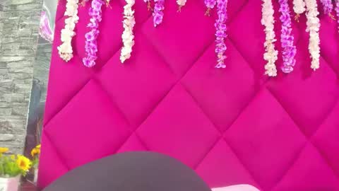 lunna online show from March 2026 03:13:02 AM