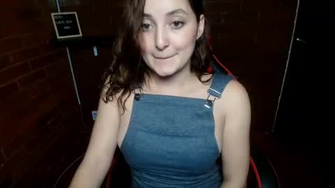 lunaa_m_ online show from February 2025 12:26:01 AM