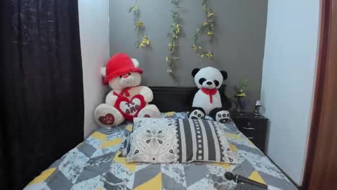 Snapshot of lunaa_mayerr chatting on February 2025 10:52:02 PM lunaa mayer online show from February 2025 10:52:02 PM