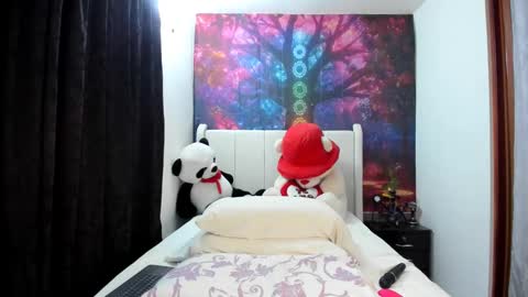 Snapshot of lunaa_mayerr chatting on October 2025 01:44:02 AM lunaa mayer online show from October 2025 01:44:02 AM