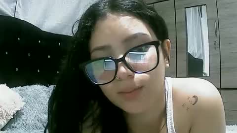 lunaa_sub online show from January 2025 05:51:01 AM