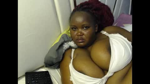 lunabloom01 online show from January 2026 09:11:02 AM