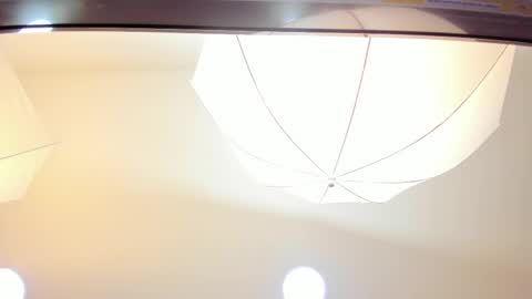 LUNA  online show from December 2025 01:05:02 PM