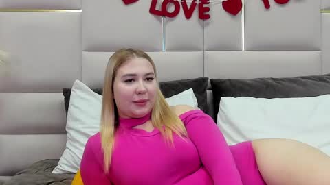 LunaHouston online show from February 2025 07:07:01 PM