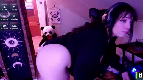 Luna online show from May 2026 05:05:02 AM