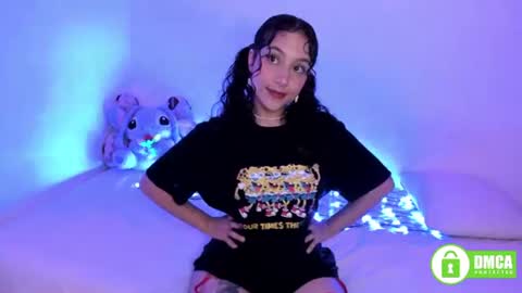 Snapshot of lunamoonroe chatting on July 2026 03:19:02 AM Luna Monroe online show from July 2026 03:19:02 AM