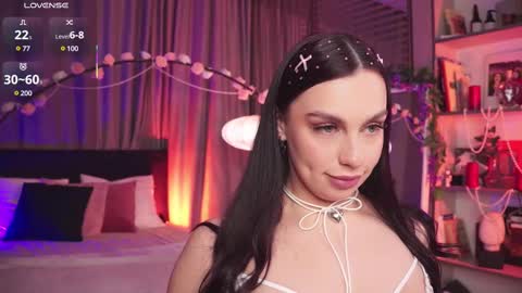 Luna  next streams Mon Fri Sat Sun 8pm-5am gmt0 online show from February 2025 02:45:02 AM