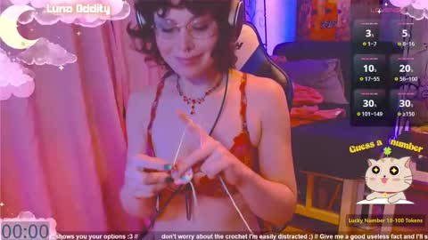 Luna online show from November 2025 08:13:02 PM