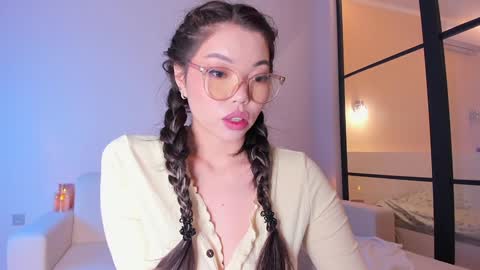 Aisha online show from December 2024 11:41:01 AM