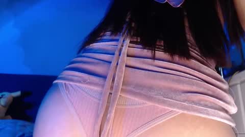 Snapshot of lunapalmer01 chatting on March 2026 06:02:02 PM Julieth online show from March 2026 06:02:02 PM