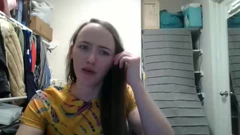 Snapshot of lunapixie2020 chatting on May 2026 10:38:02 PM lunapixie2020 online show from May 2026 10:38:02 PM
